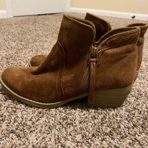 Cute pair of small brown booties